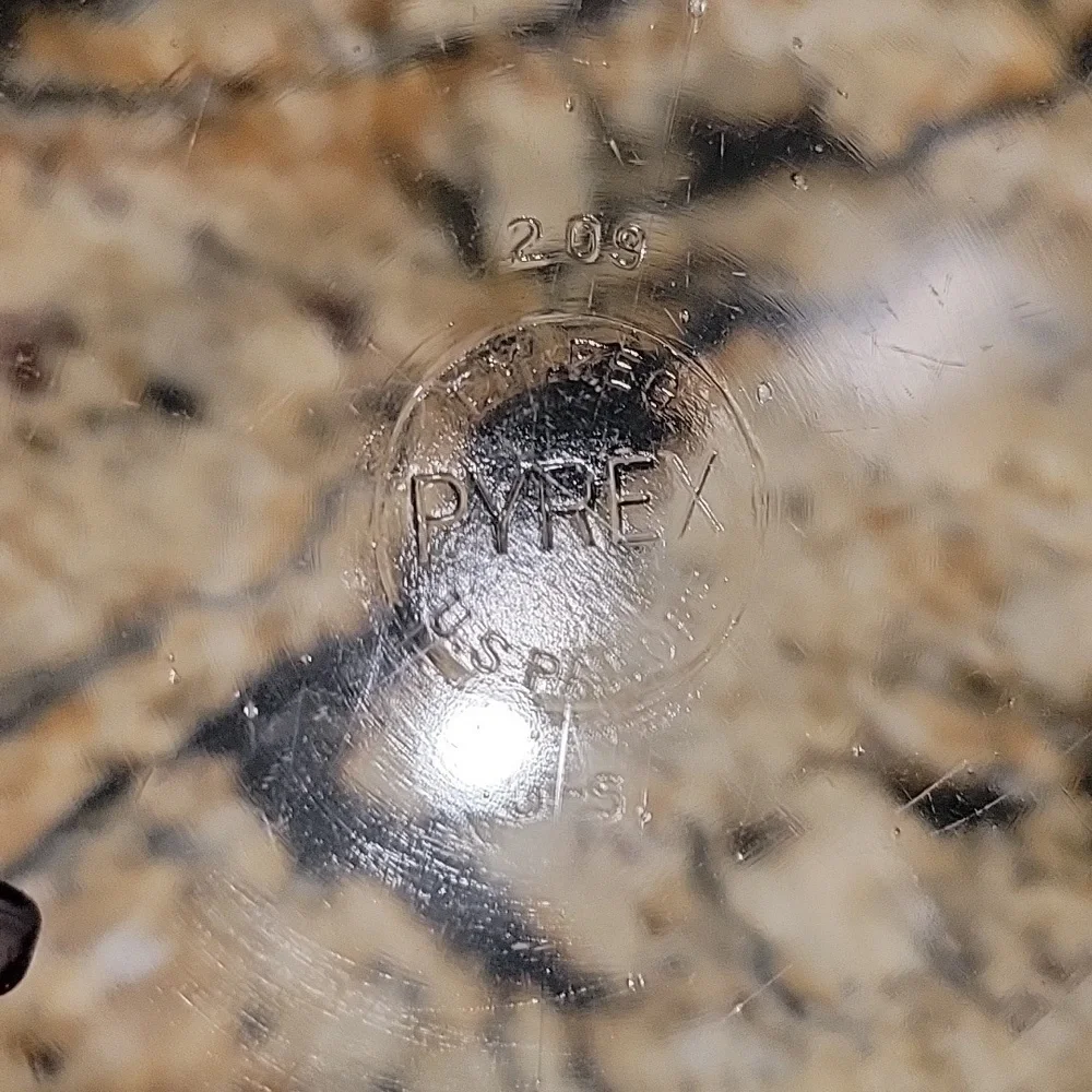 PYREX VINTAGE 209 PIE PLATE 23CM CLEAR